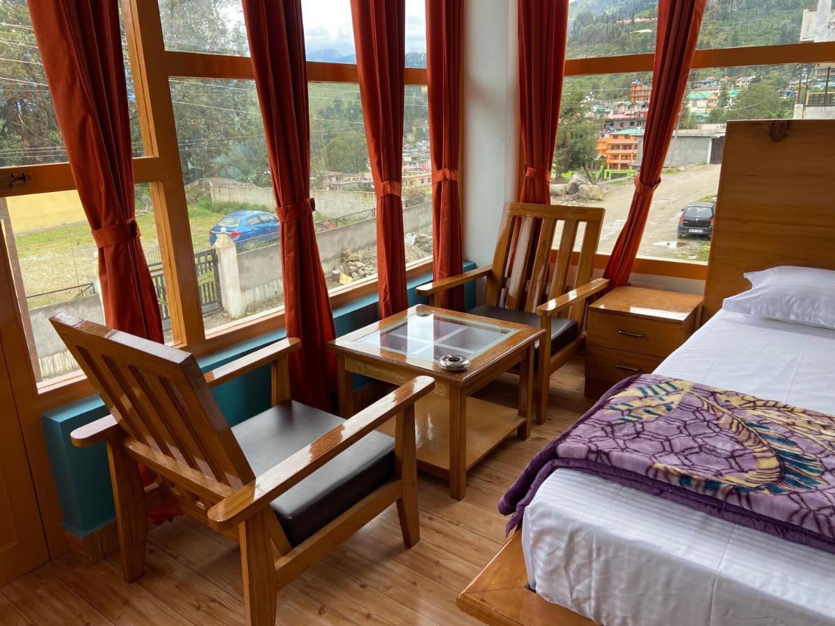 Hotel Mansarovar Inn Munsyari Εξωτερικό φωτογραφία