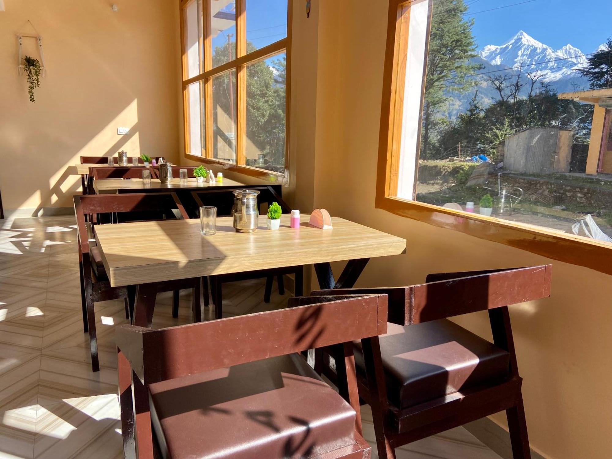 Hotel Mansarovar Inn Munsyari Εξωτερικό φωτογραφία